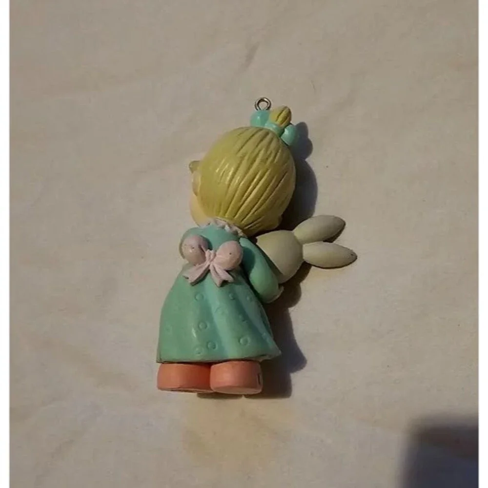 Vintage PMI 1995 Precious Moments Ornament “Little Girl Holding Bunny”
